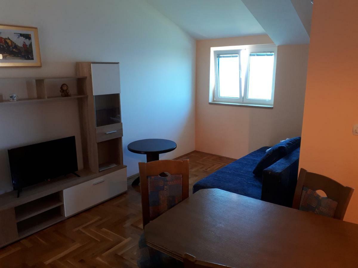 Apartments Horvat On Island Pag Vlasici Exterior photo